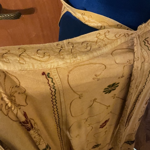 Gorgeous vintage long embroidered wraparound beige skirt made in India (mlb) - Picture 7 of 16